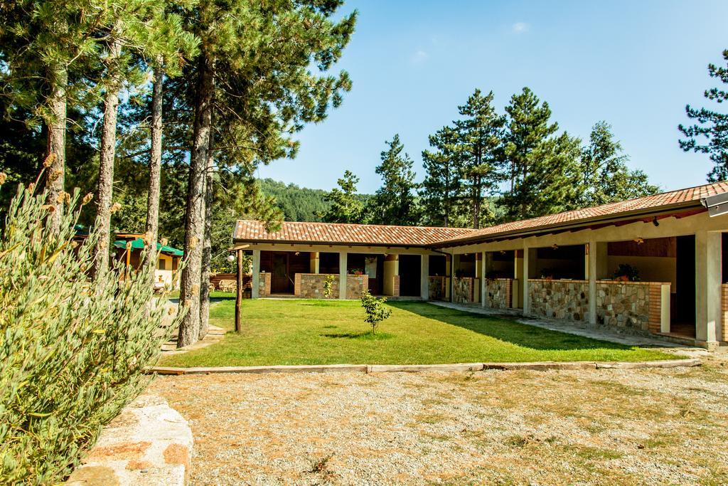 La Taverna Dei Briganti Otel Cotronei Dış mekan fotoğraf